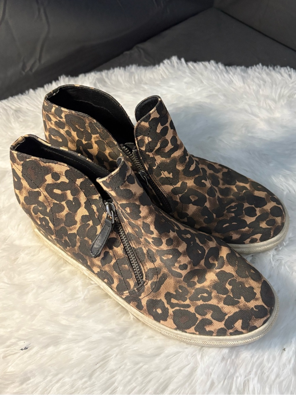 Madden girl Preston leopard print canvas wedge sneakers 8